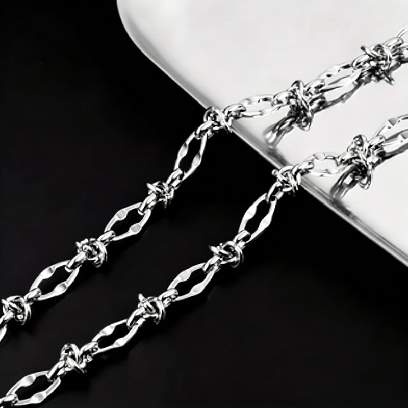 Men's 316 Stainless Steel Thorn Knot Necklace, Gothic Style